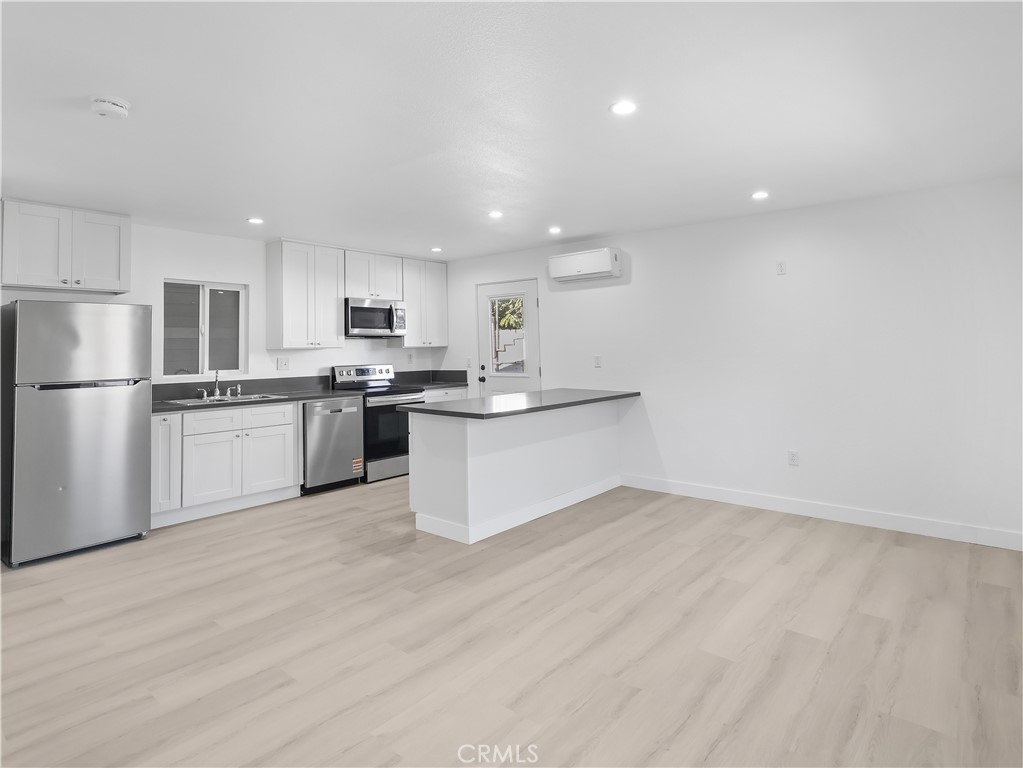 MLS #SR25273238 image #9