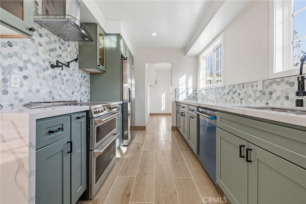 MLS #SR25273262 image #5