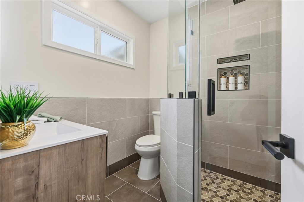 MLS #SR25273262 image #9