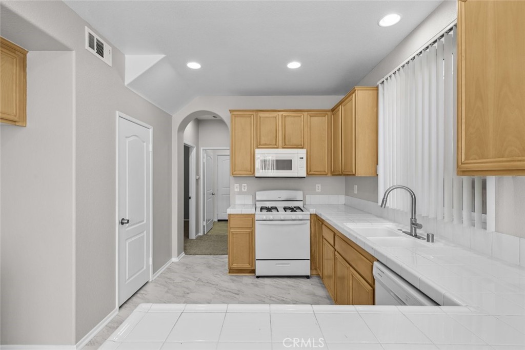 MLS #SR25273284 image #8