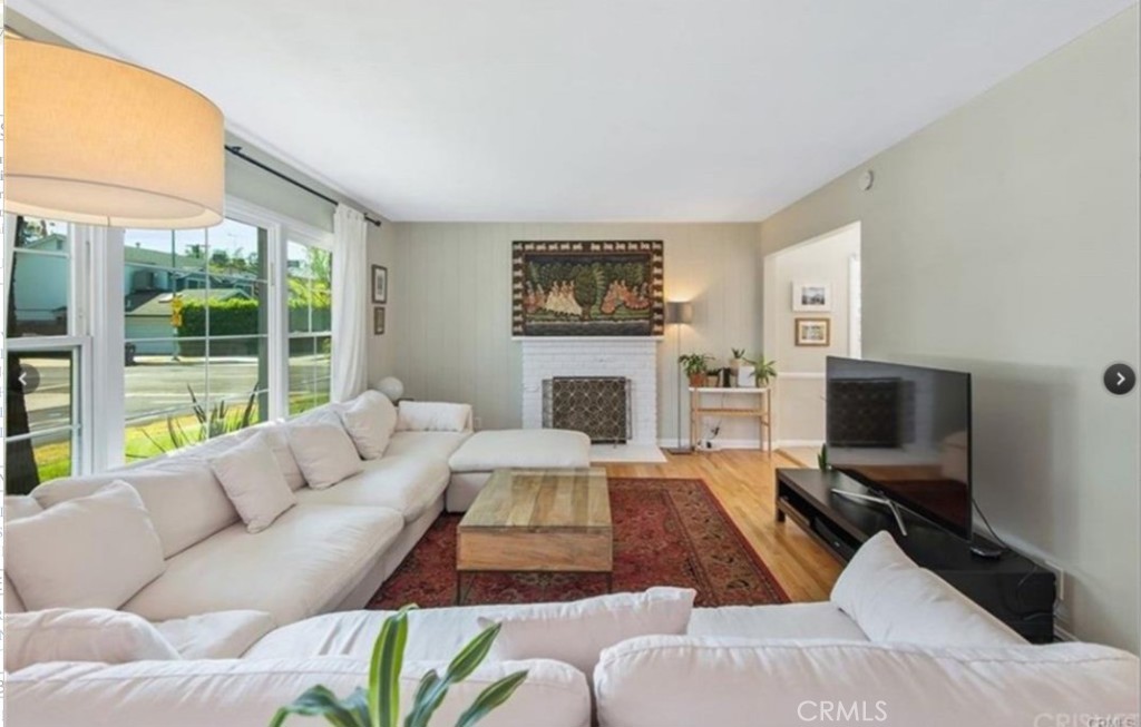 MLS #SR25273293 image #2