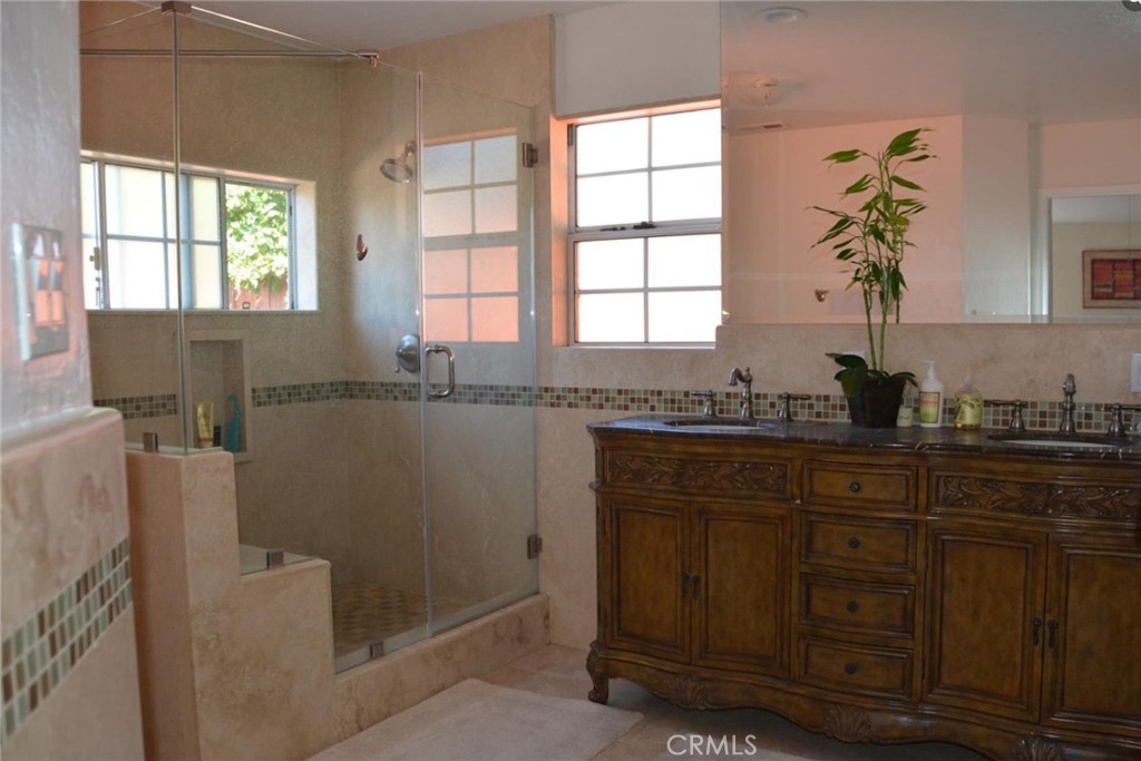 MLS #SR25273325 image #3