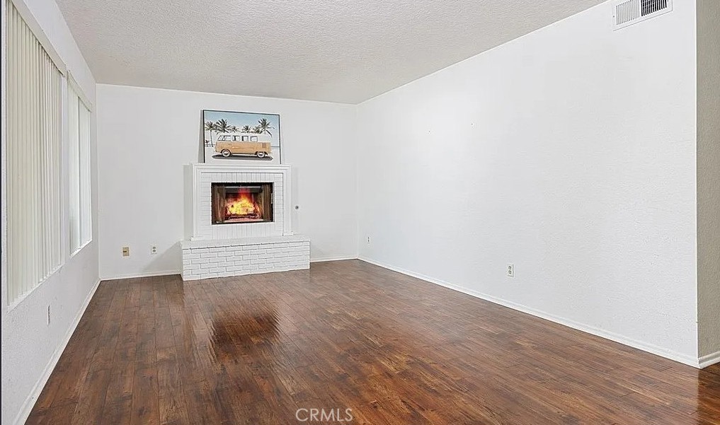 MLS #SR25273339 image #2