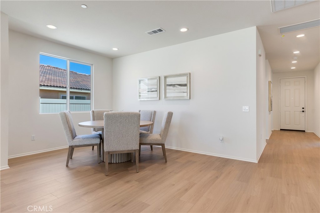 MLS #SR25273362 image #11