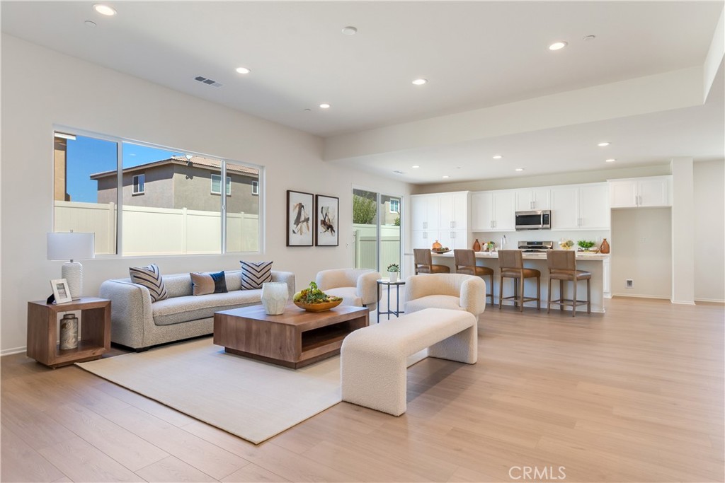 MLS #SR25273362 image #3