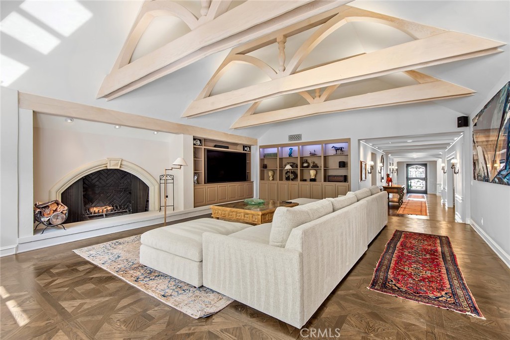 MLS #SR25273371 image #4