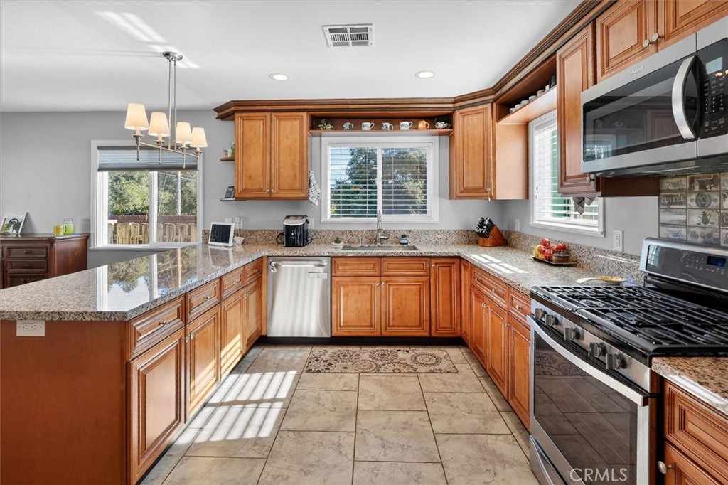 MLS #SR25273395 image #10