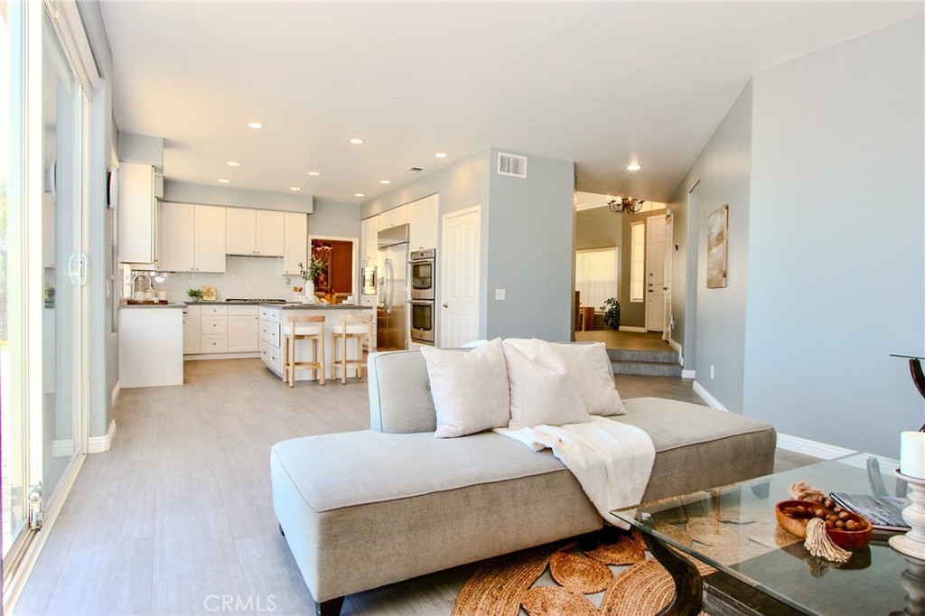 MLS #SR25273403 image #8