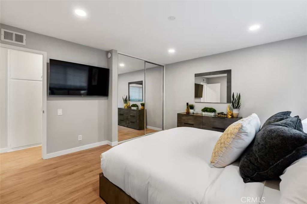 MLS #SR25273416 image #12