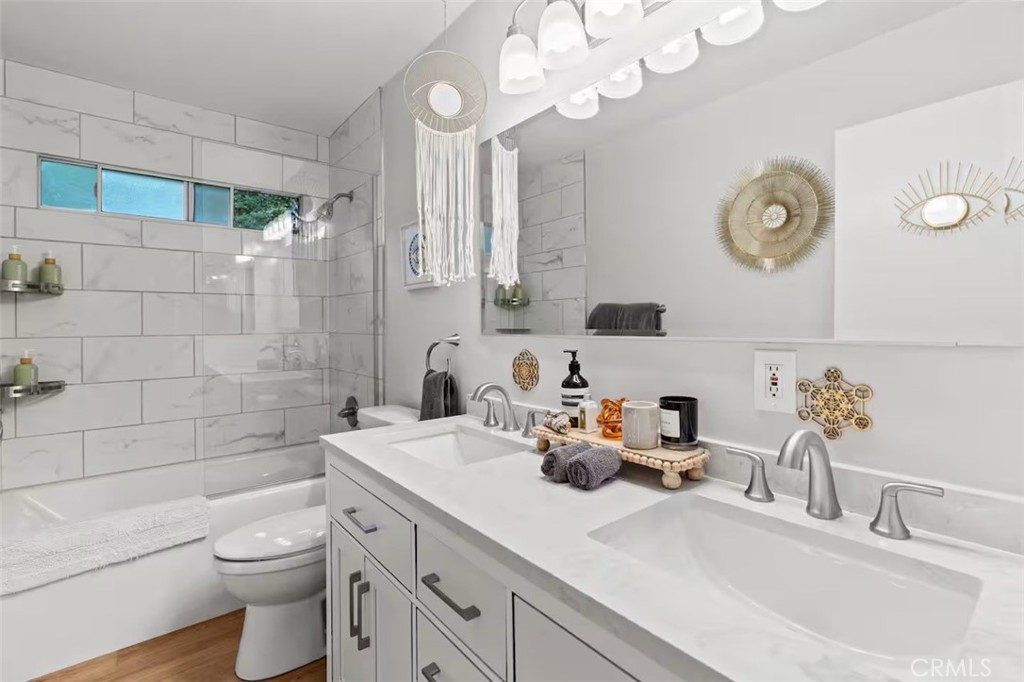 MLS #SR25273416 image #5