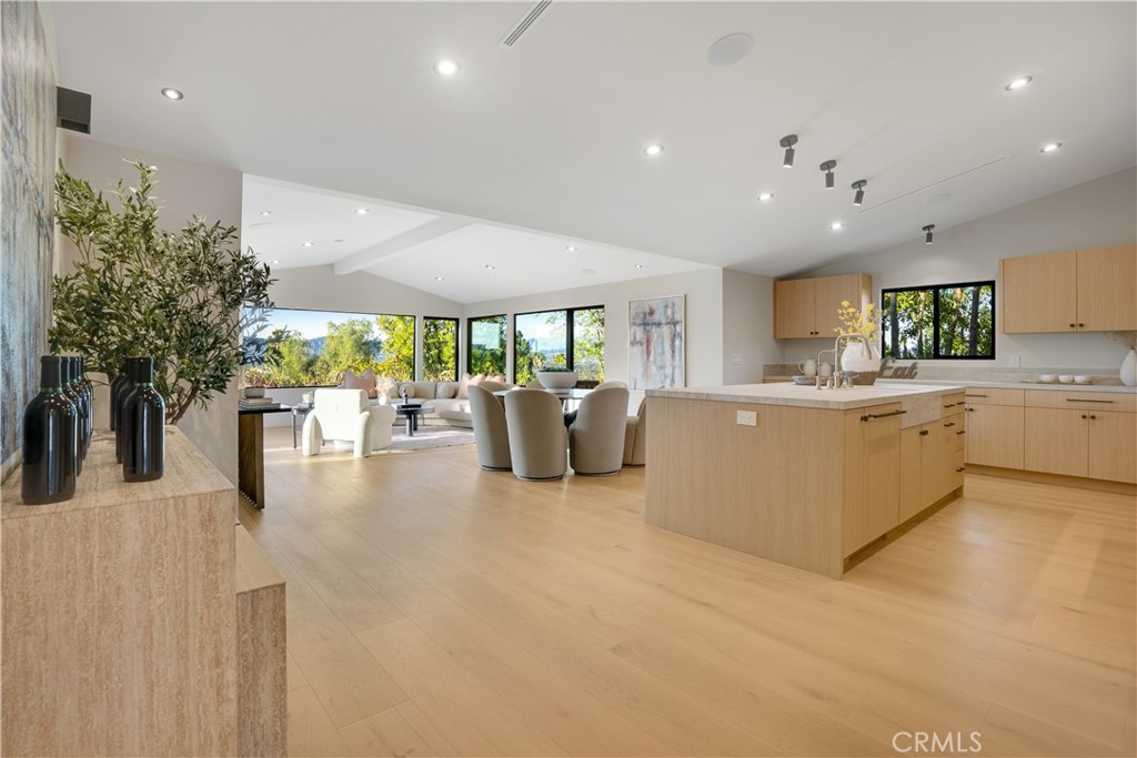 MLS #SR25273510 image #5