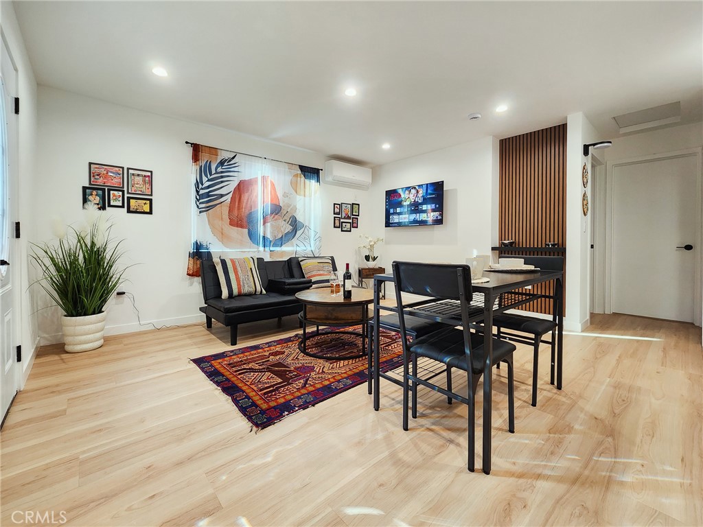 MLS #SR25273555 image #0