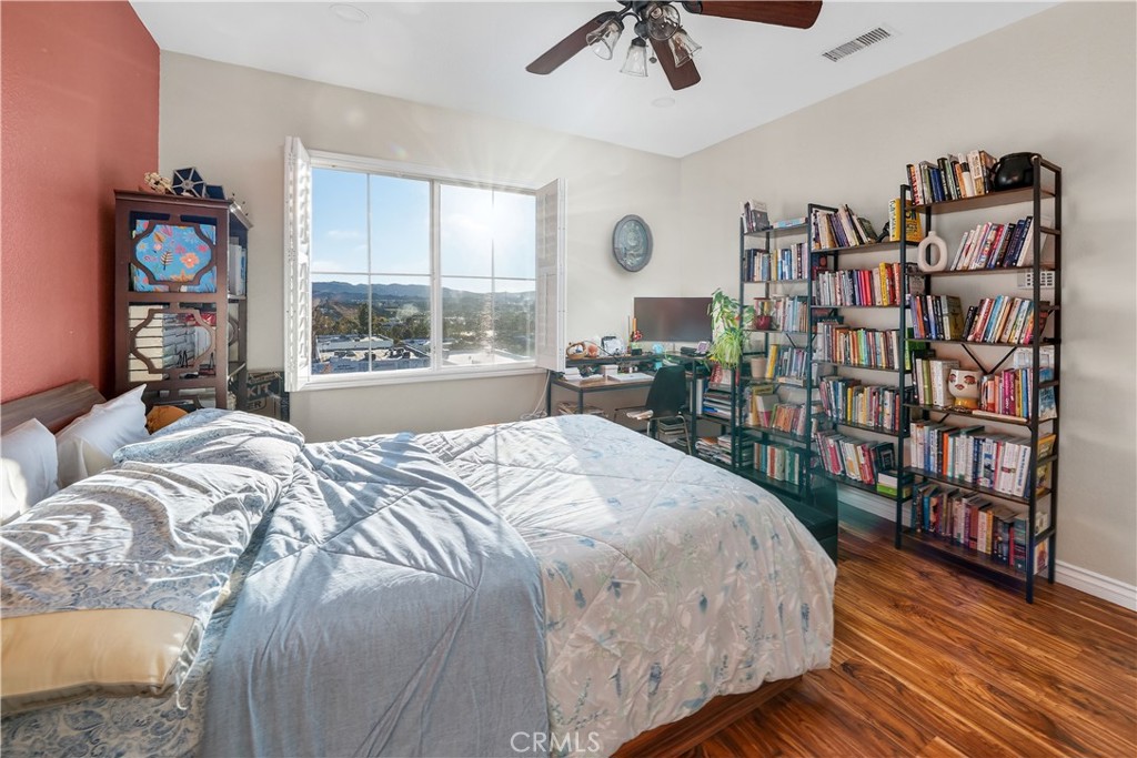 MLS #SR25273592 image #17