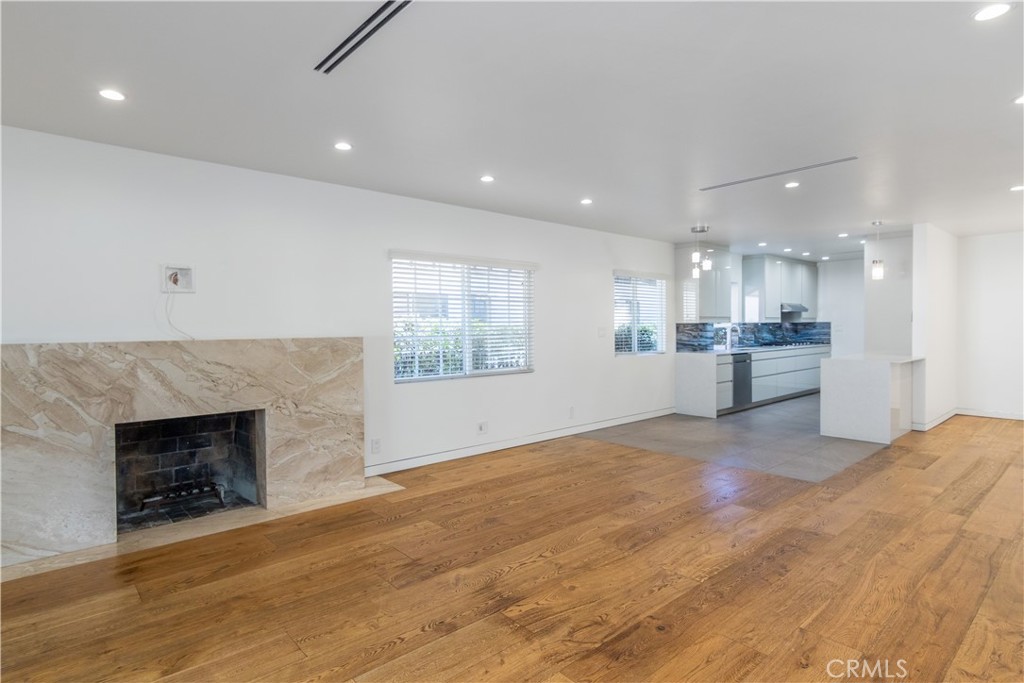 MLS #SR25273595 image #2