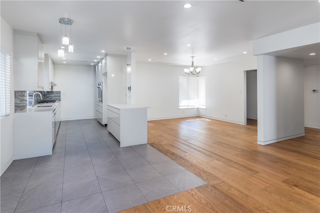 MLS #SR25273595 image #4