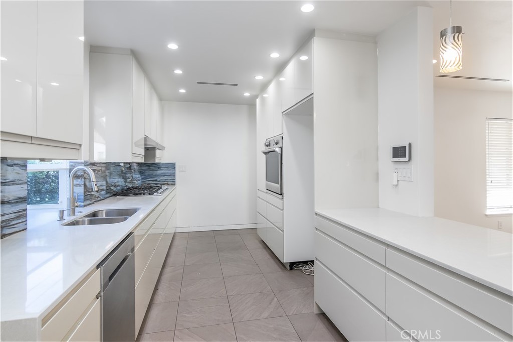 MLS #SR25273595 image #8