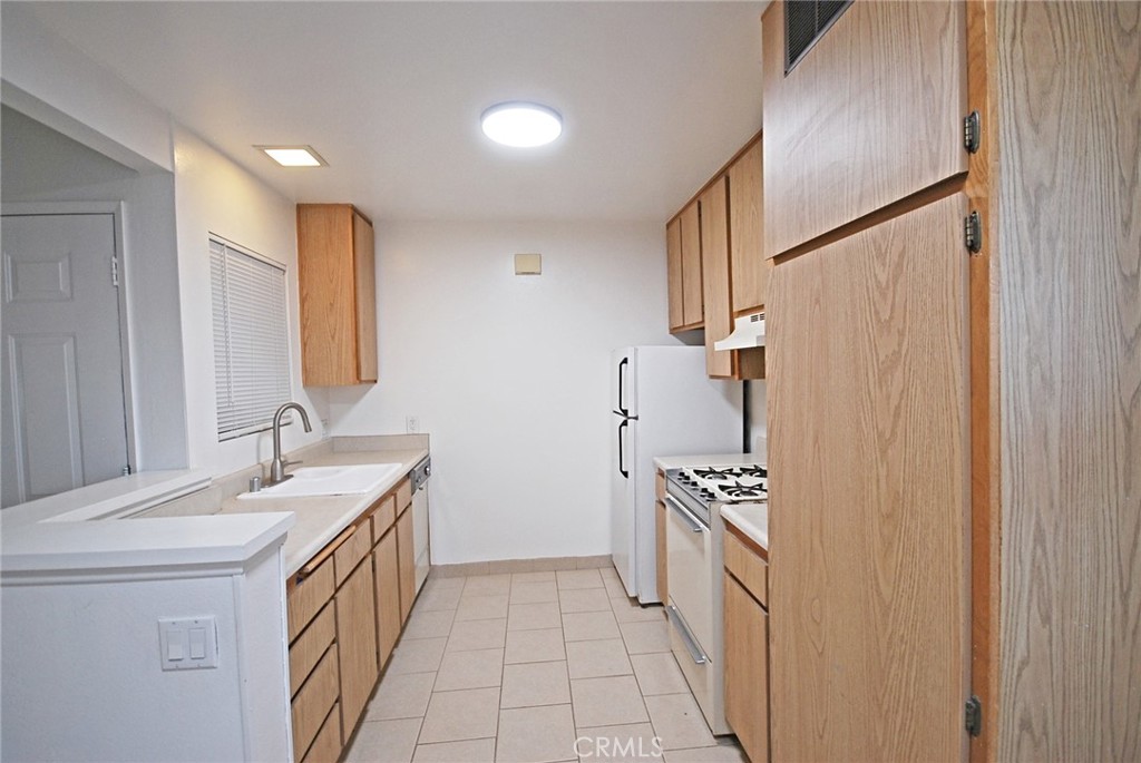 MLS #SR25273669 image #8