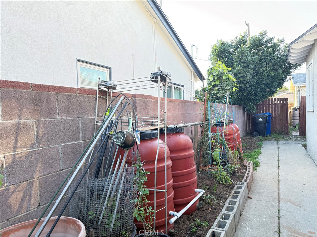 MLS #SR25273682 image #2