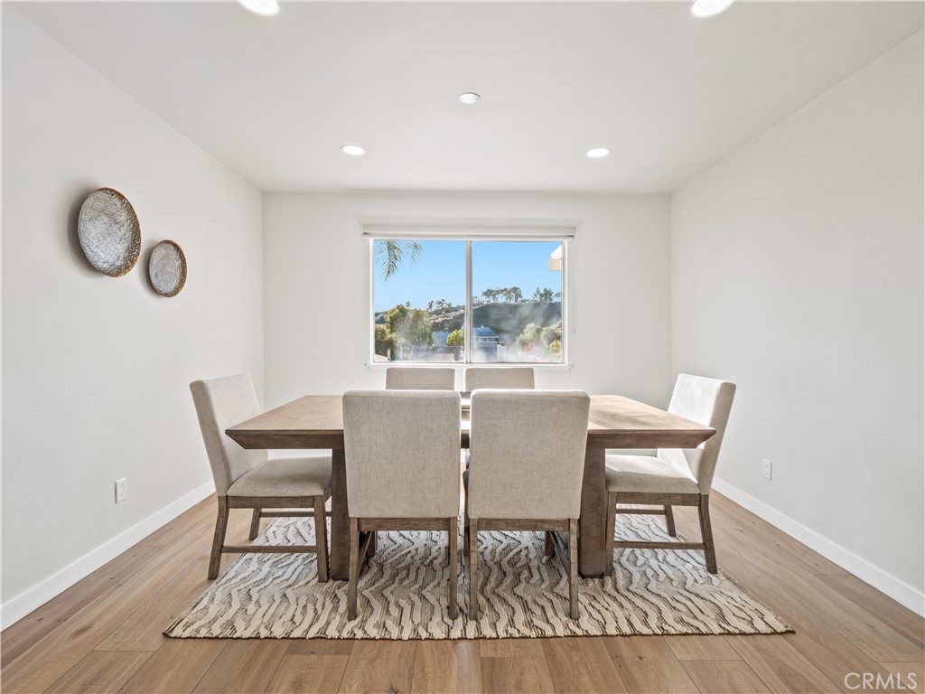 MLS #SR25273690 image #3