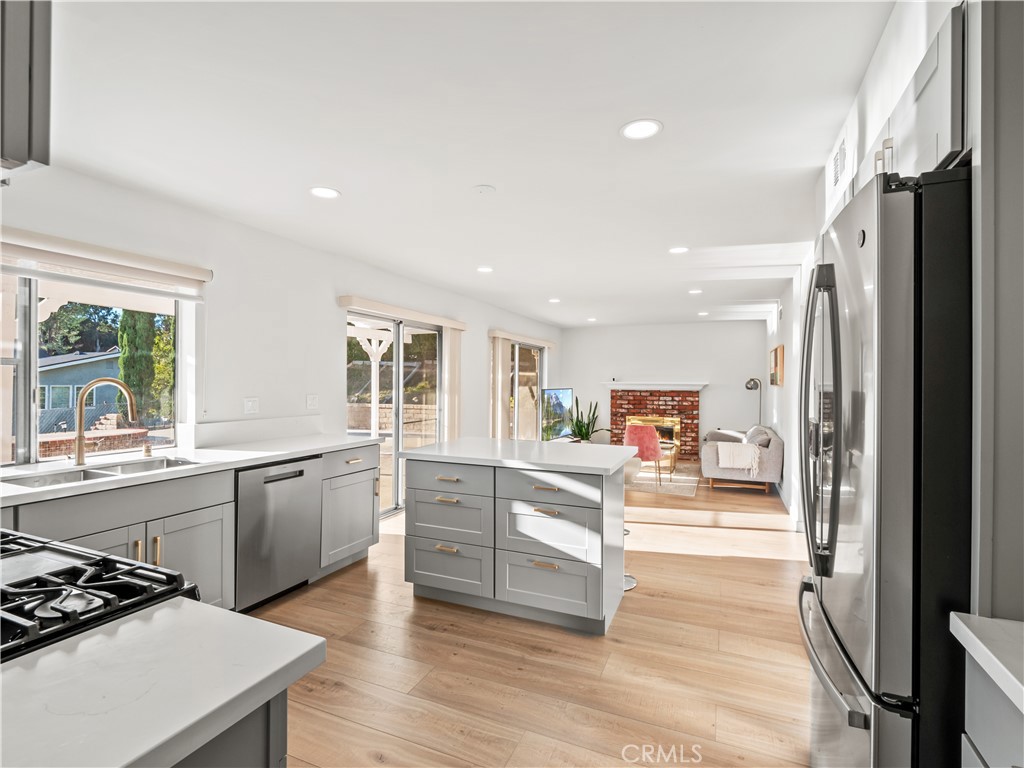 MLS #SR25273690 image #6