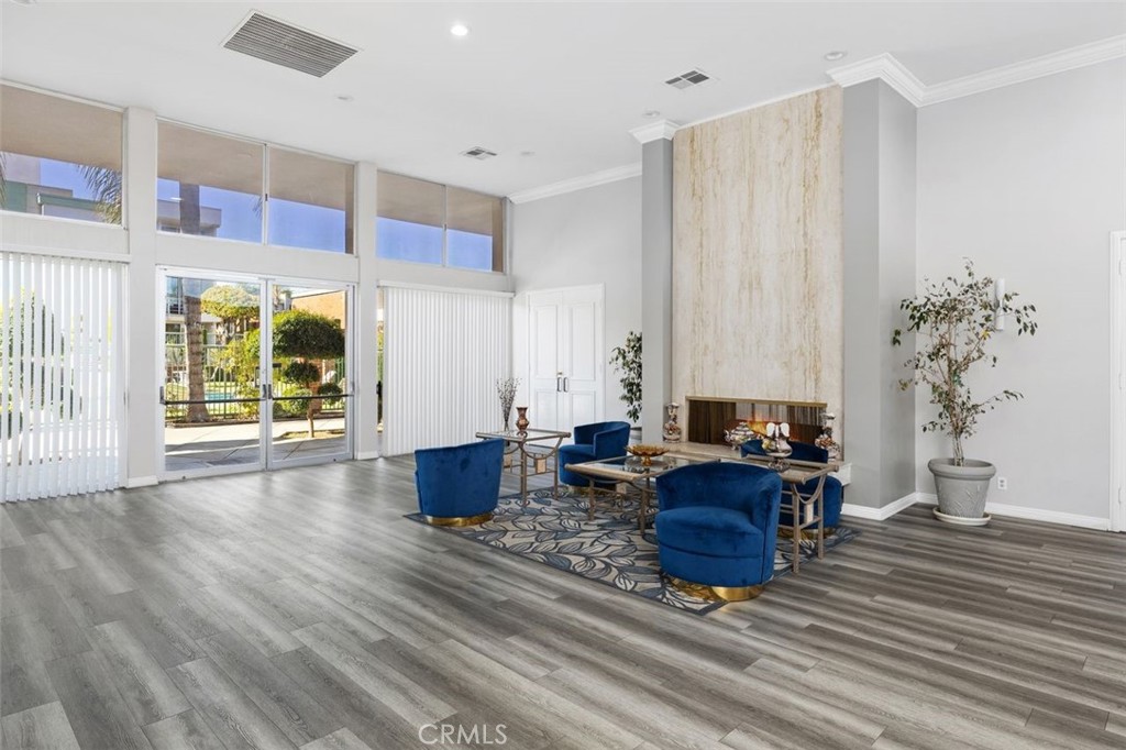 MLS #SR25273771 image #1