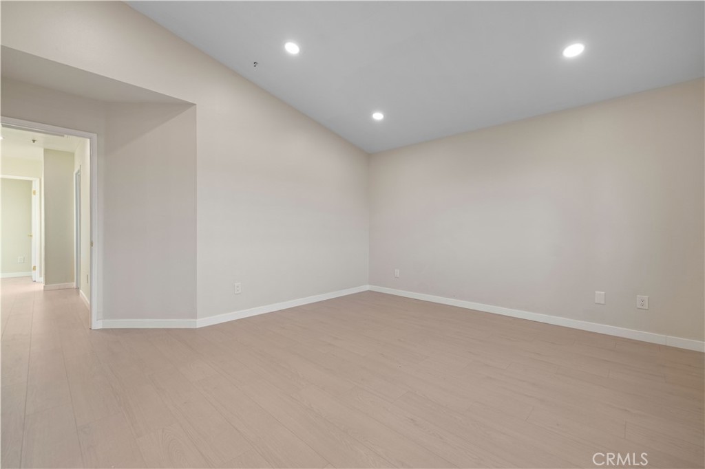 MLS #SR25273939 image #24