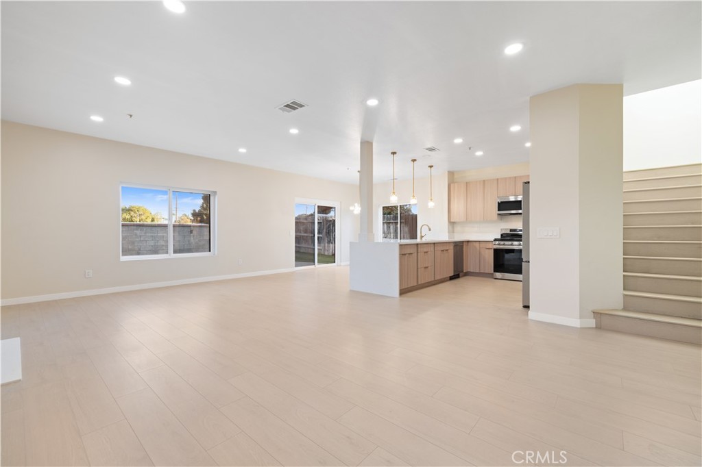 MLS #SR25273939 image #3