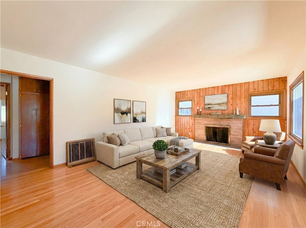 MLS #SR25273965 image #1