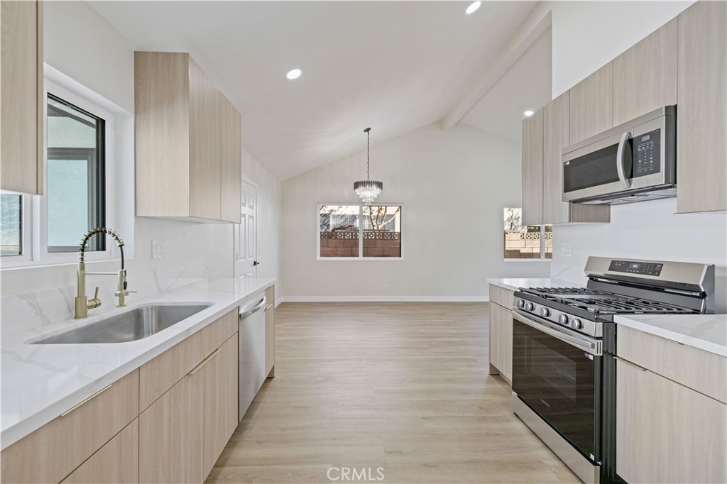 MLS #SR25274007 image #1