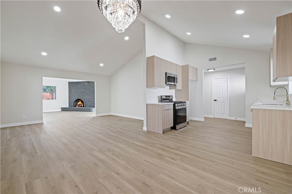 MLS #SR25274007 image #3