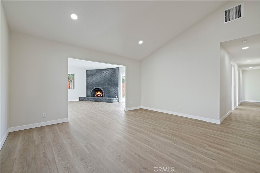 MLS #SR25274007 image #4