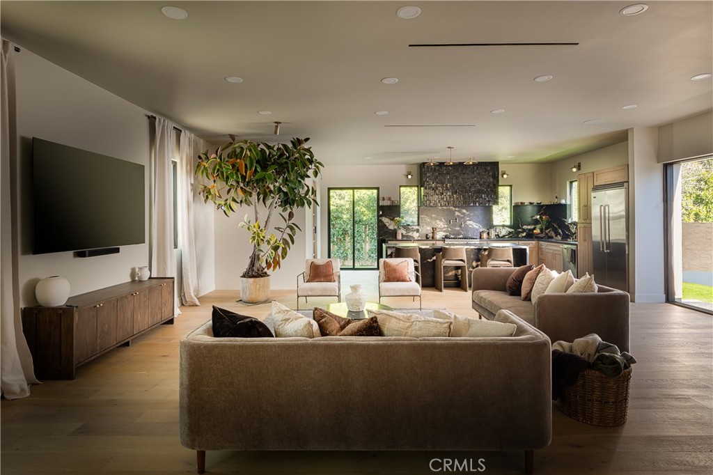 MLS #SR25274097 image #11