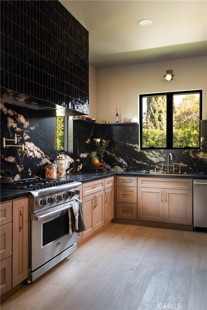 MLS #SR25274097 image #4