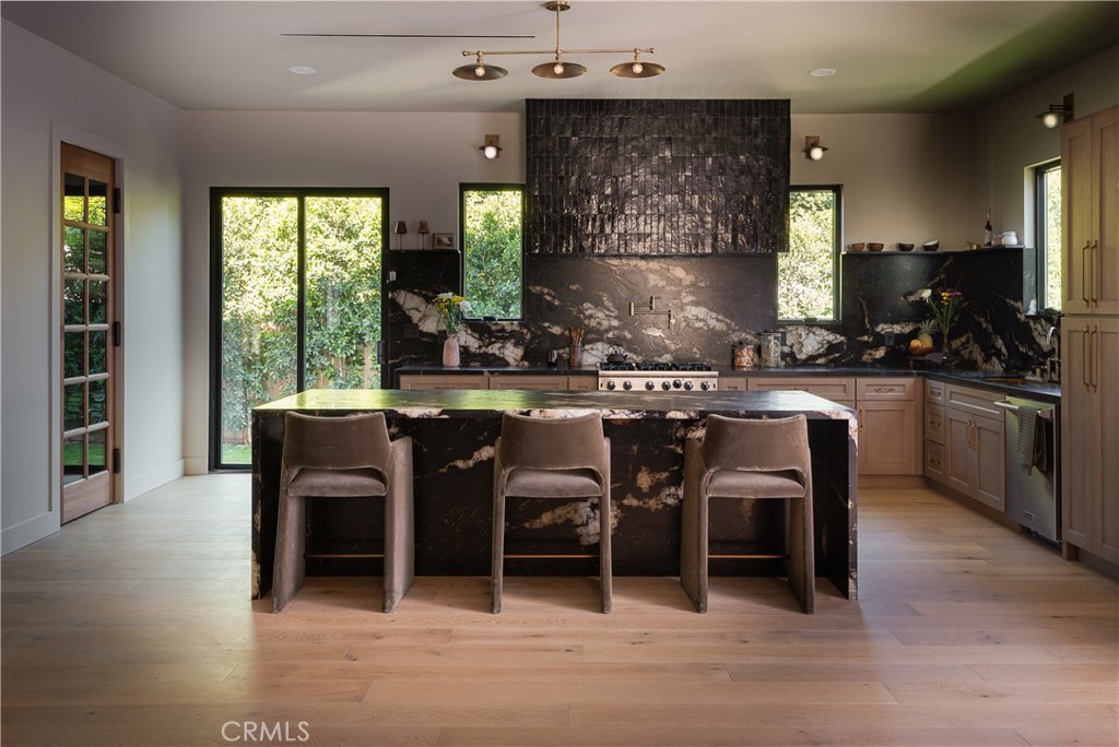 MLS #SR25274097 image #5