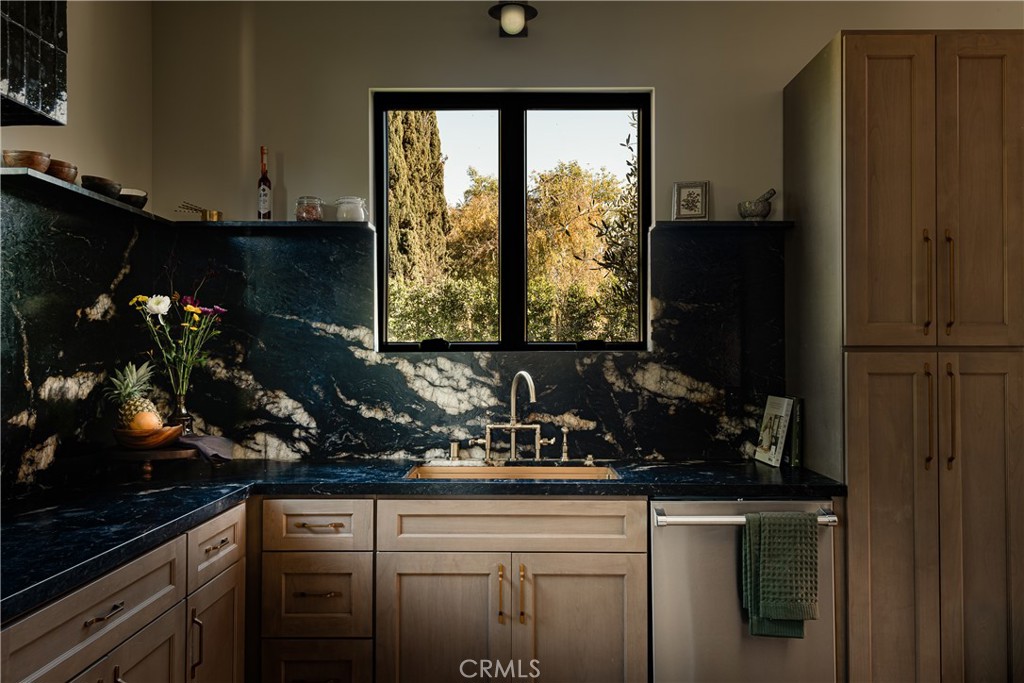 MLS #SR25274097 image #6