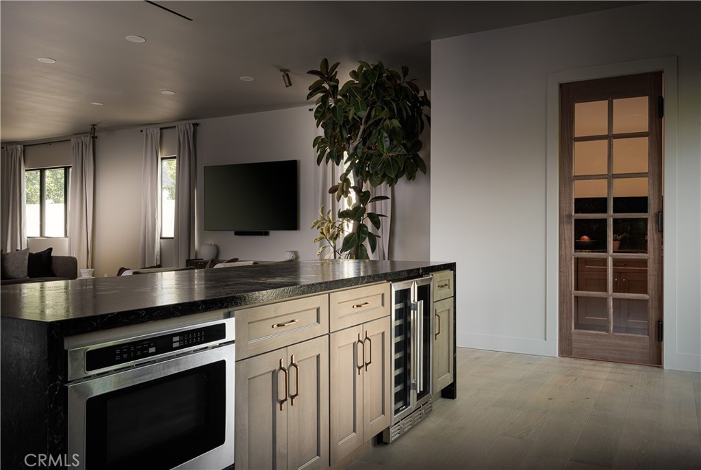 MLS #SR25274097 image #8