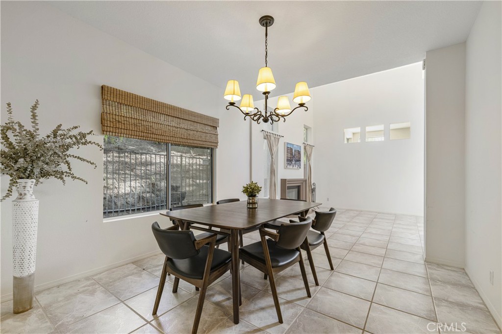 MLS #SR25274212 image #5