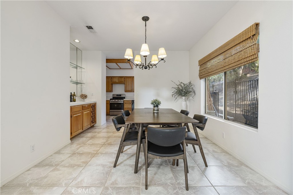 MLS #SR25274212 image #6