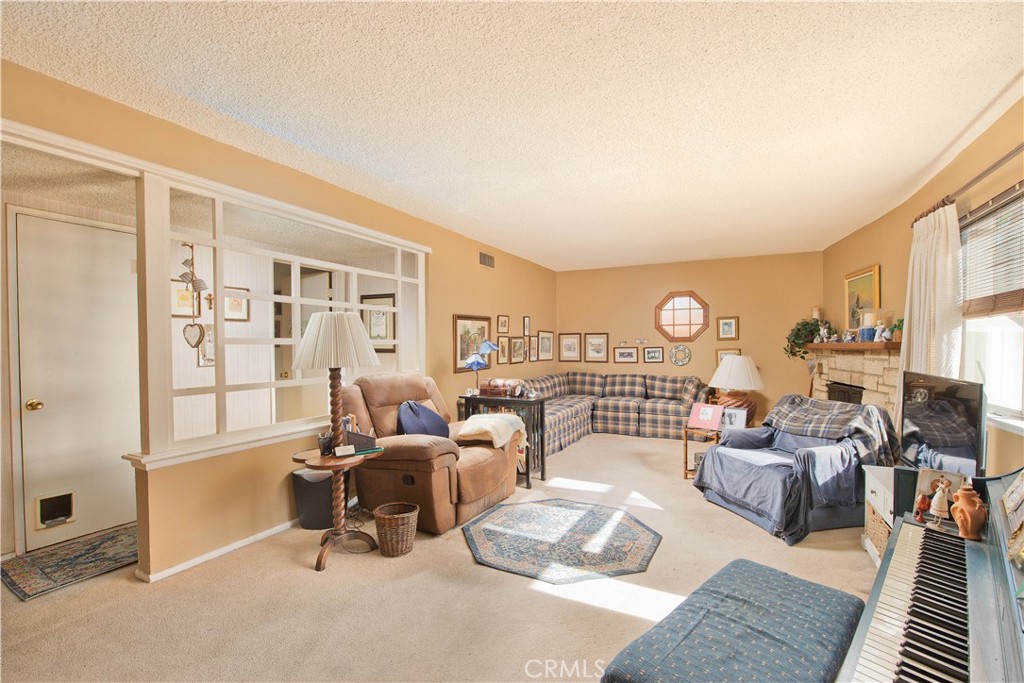 MLS #SR25274246 image #1