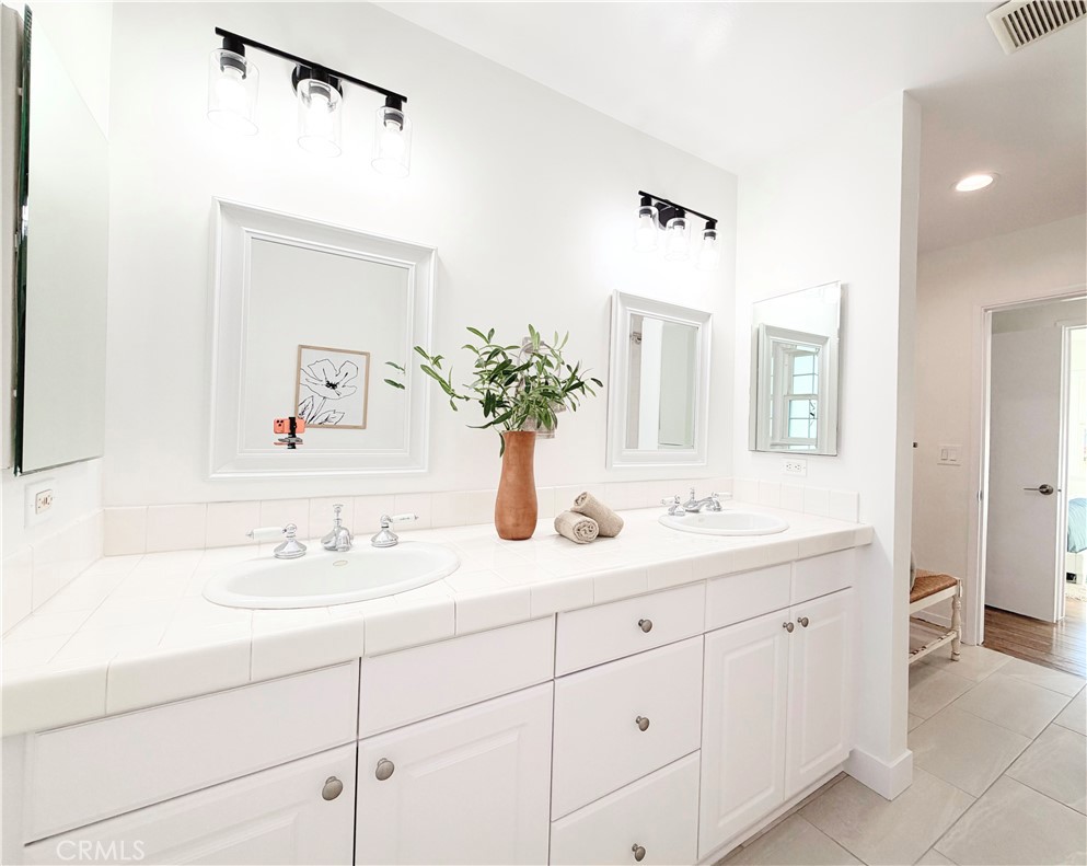 MLS #SR25274257 image #11