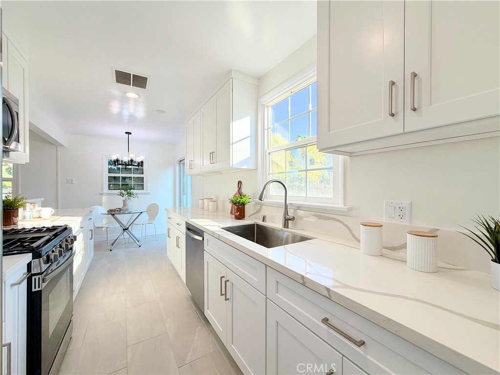 MLS #SR25274257 image #8