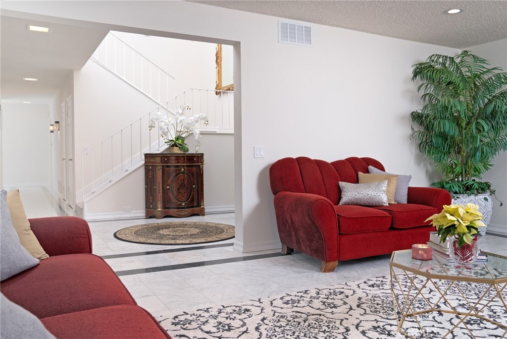 MLS #SR25274302 image #7