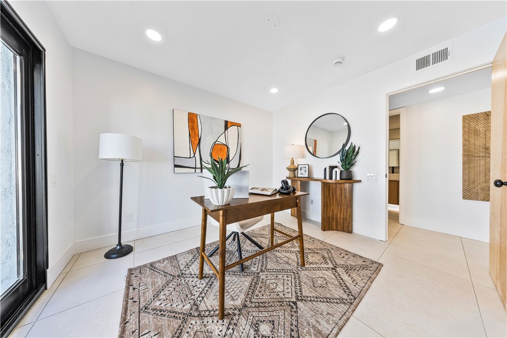 MLS #SR25274335 image #10