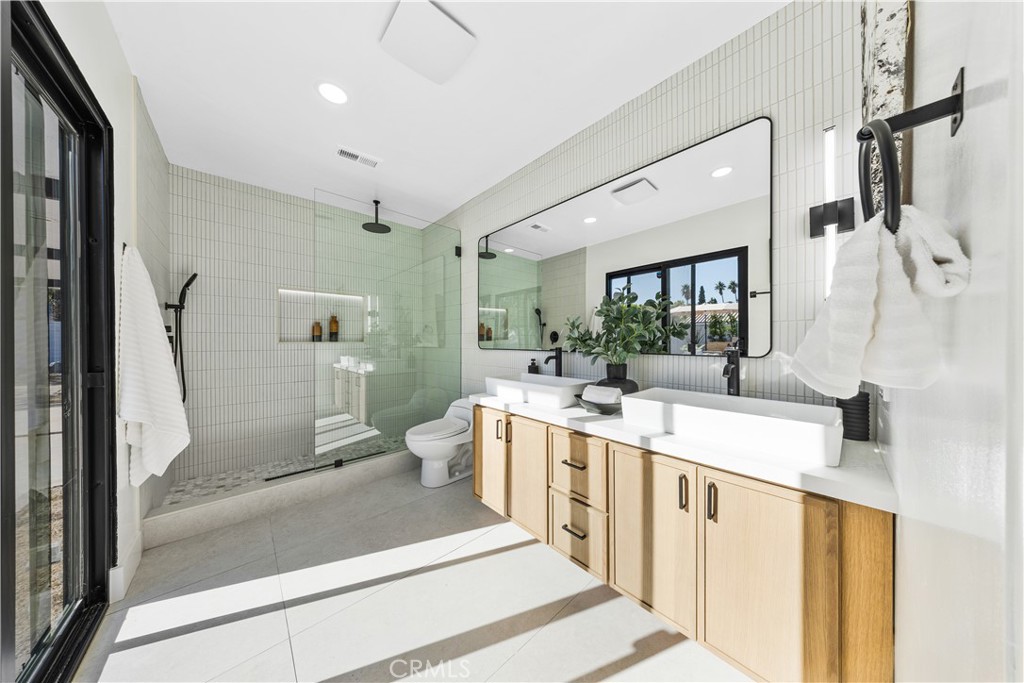 MLS #SR25274335 image #19