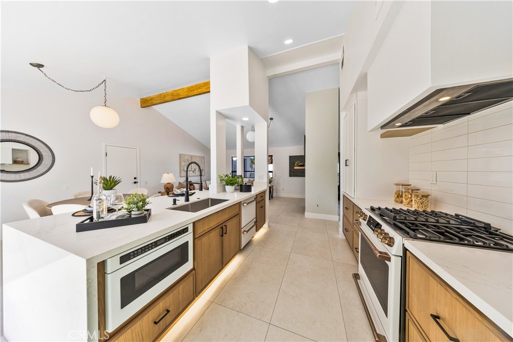 MLS #SR25274335 image #8