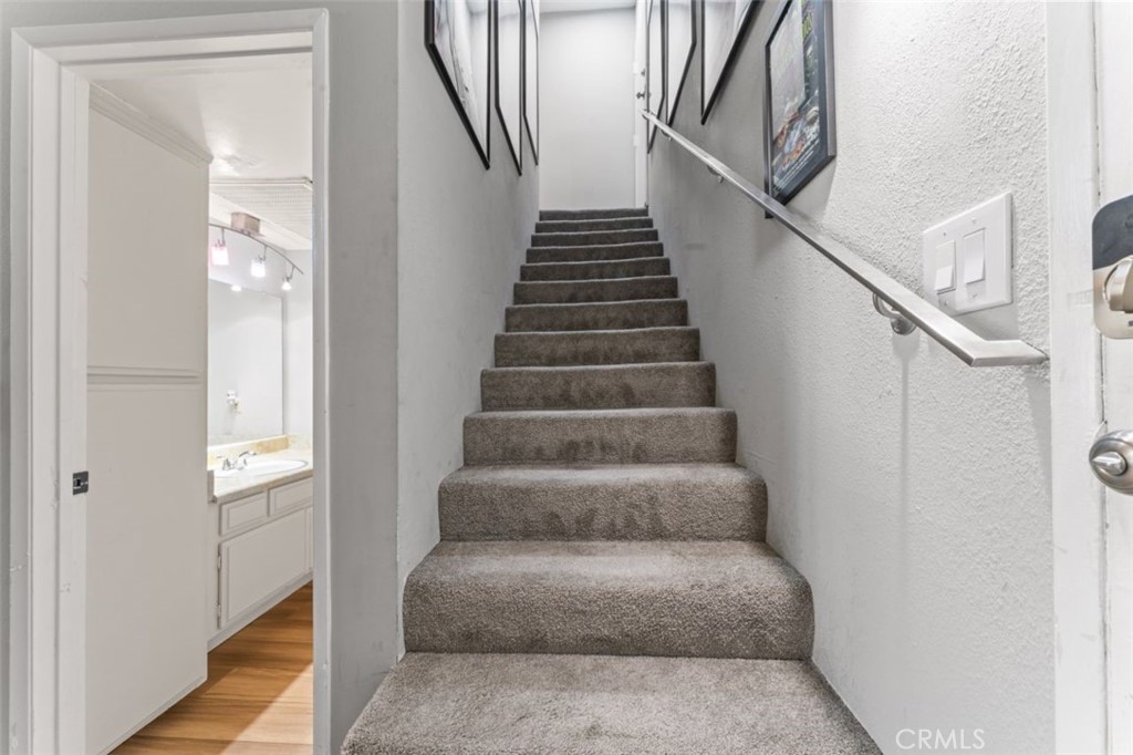 MLS #SR25274448 image #9