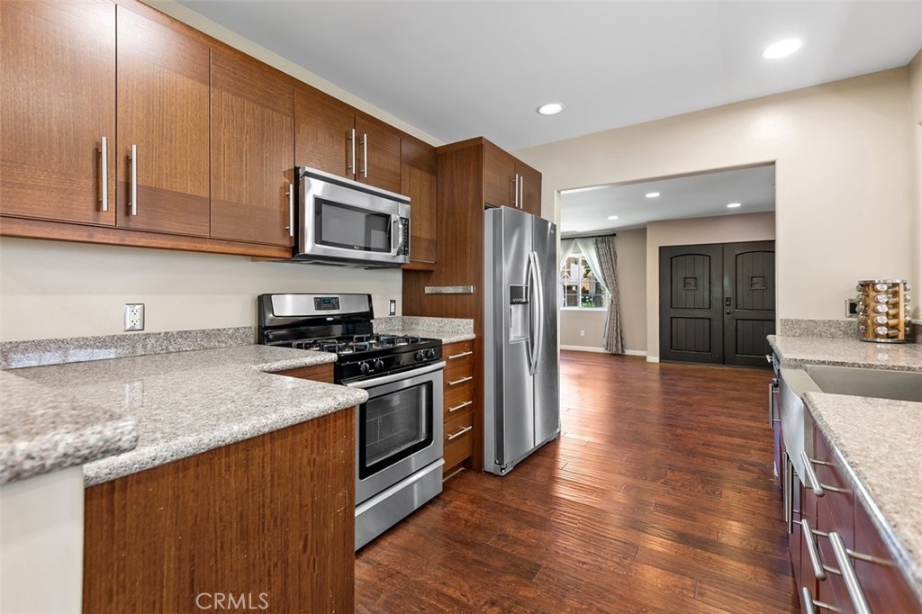 MLS #SR25274500 image #8