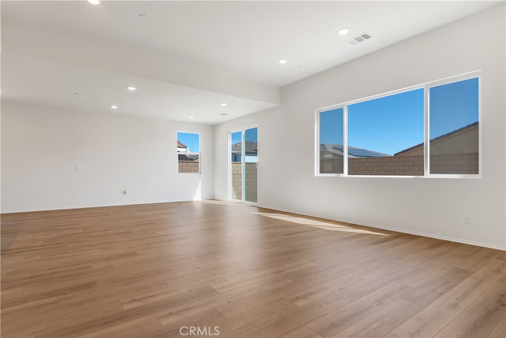 MLS #SR25274529 image #6