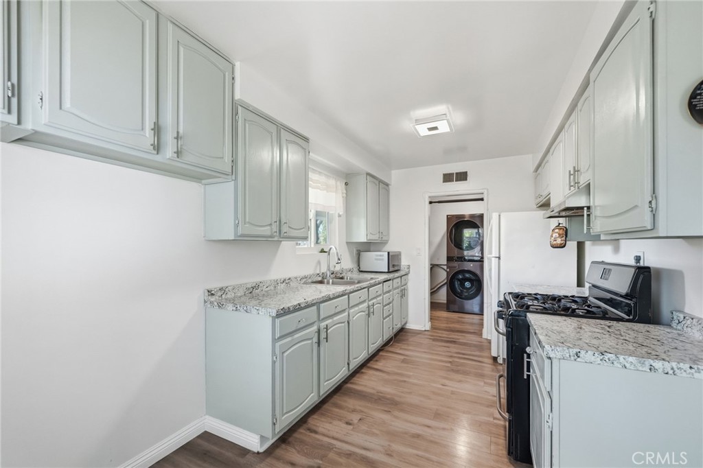 MLS #SR25274550 image #5