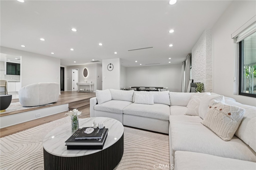 MLS #SR25274570 image #10